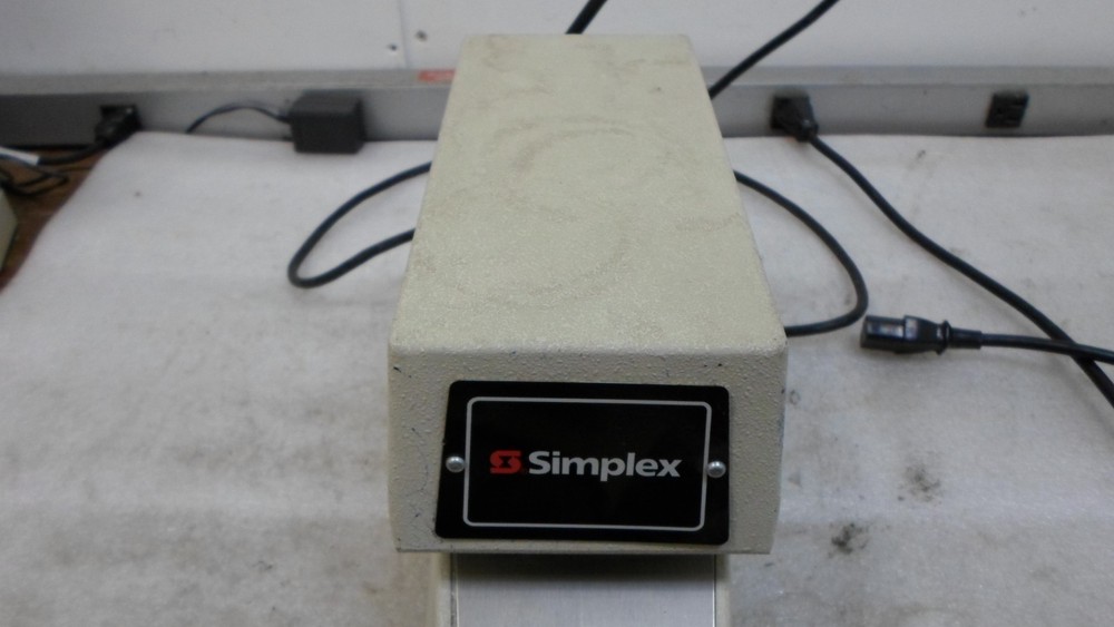 Simplex 1605-9001 Time Stamp 1605 Time Clock TESTED