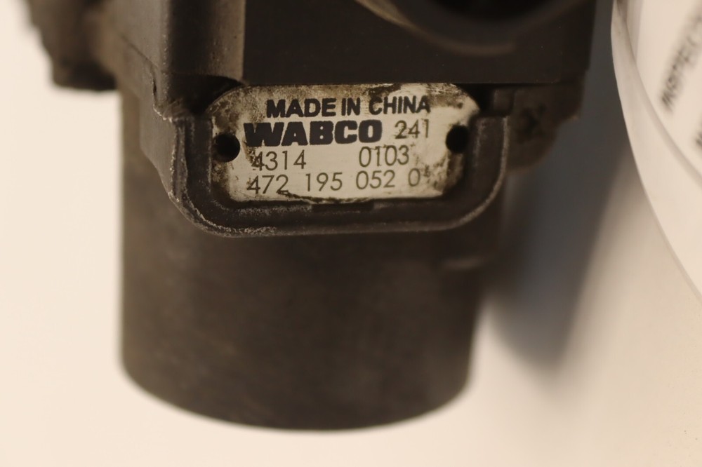 08-17 FREIGHTLINER CASCADIA EVOLUTION 125 WABCO TRACTOR ABS MODULATOR VALVE OEM