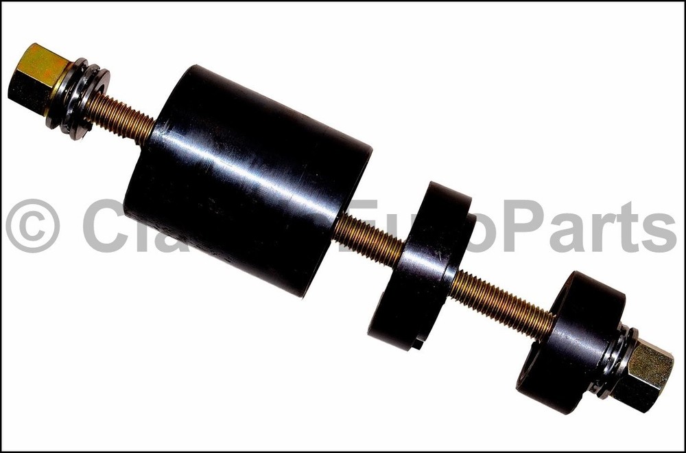 Puller tool for differential front bushing mount for BMW E39 33171090389