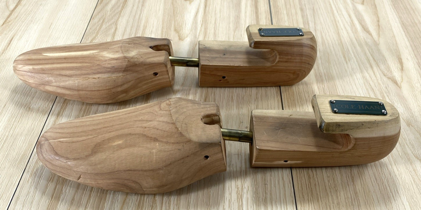 Cole Han Cedar Shoe Tree Stretchers Size Medium