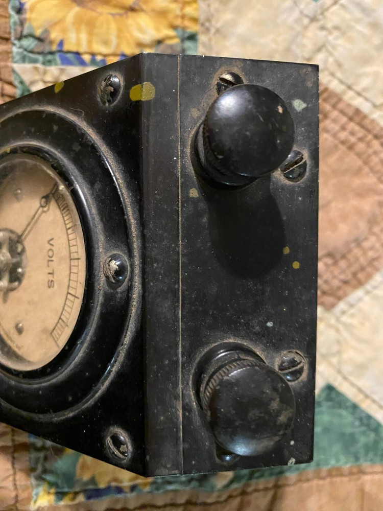 VINTAGE JEWELL ELECTRICAL INSTRUMENT VOLTMETER untested