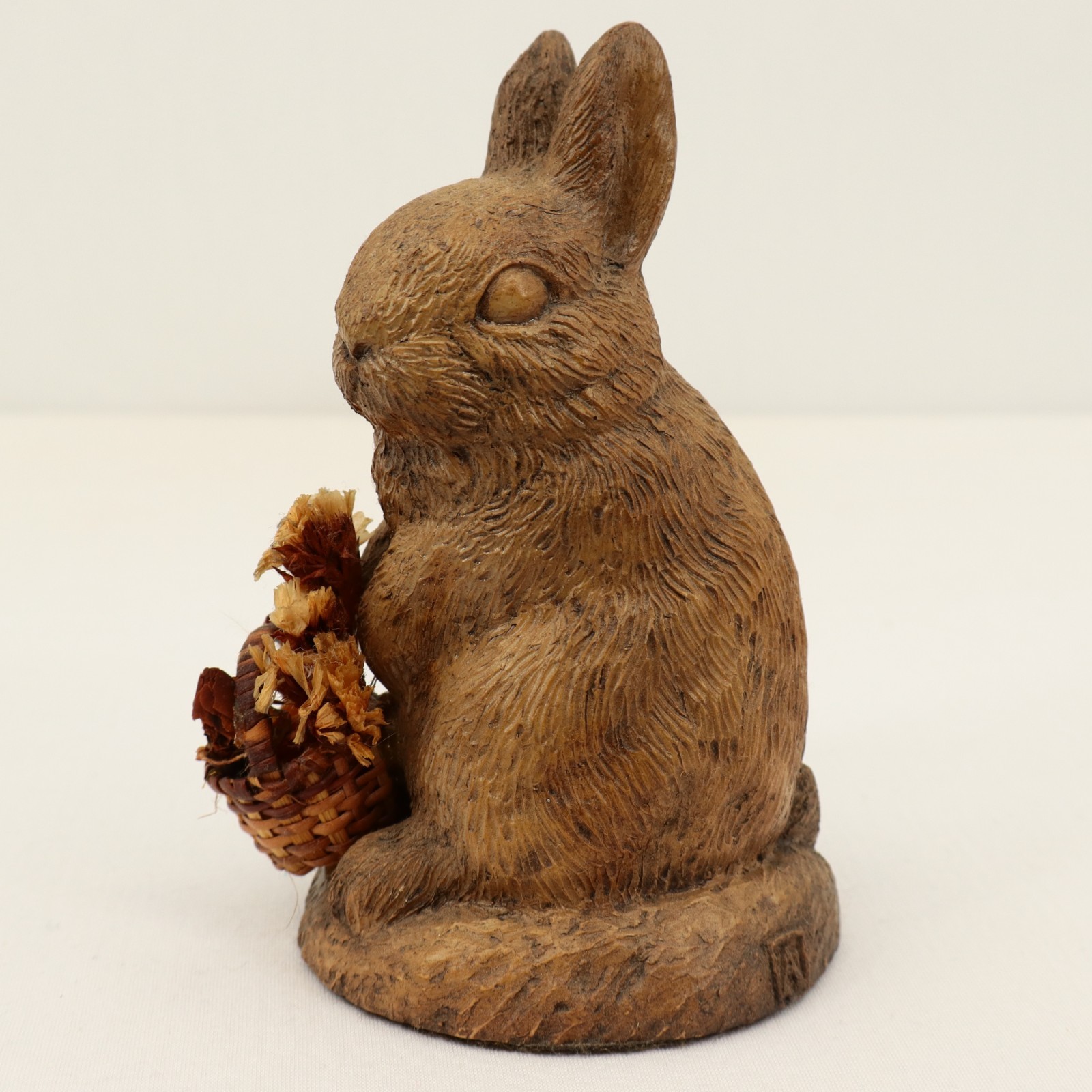 VTG Anise Rabbit Figurine United Design Corp Woodland Bunny w/ Basket Hydrostone