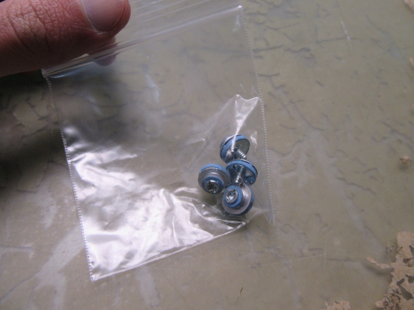 4x 511945-001 hard drive isolation grommets light blue [4*O-7]