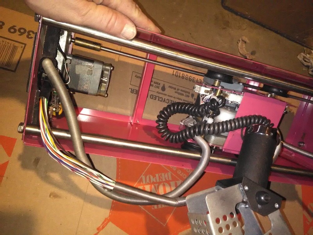 grayhound arcade candy crane claw unit #1