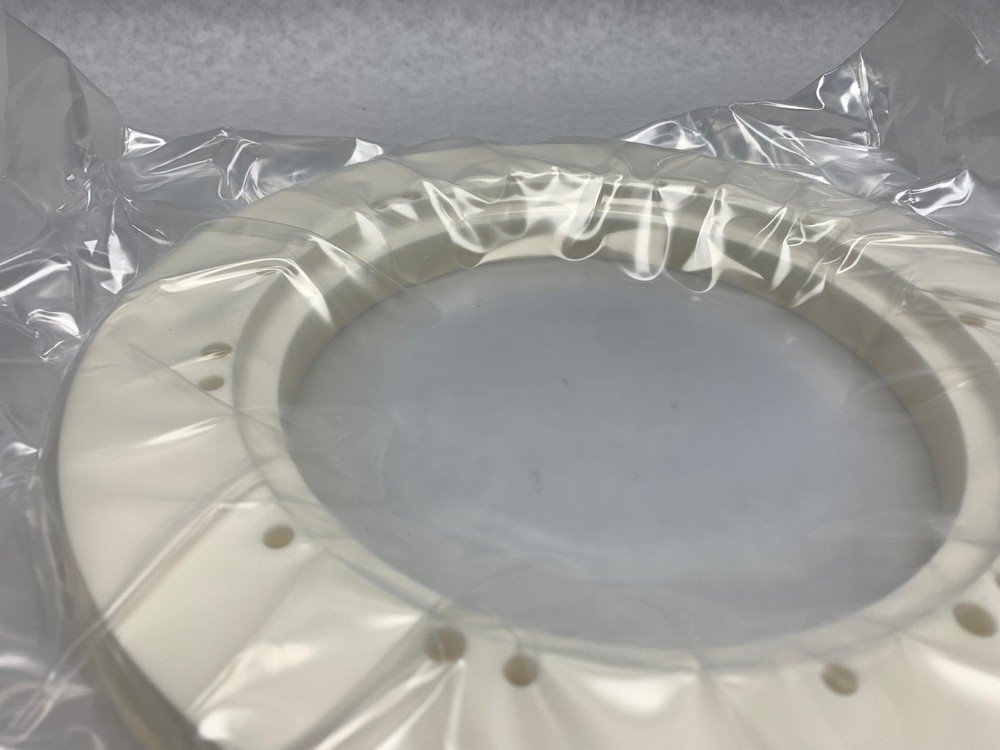 716-028028-004 | LAM Research Upper Electrode Clamp Ring
