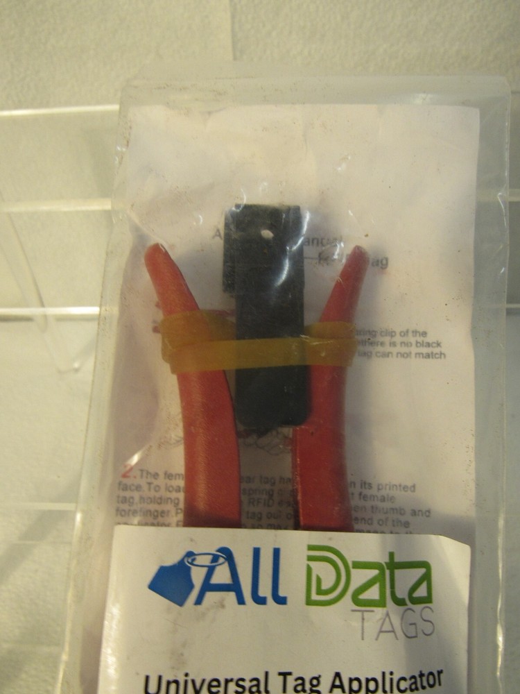 All Data Tags Universal Applicator for Livestock Cows, Pigs