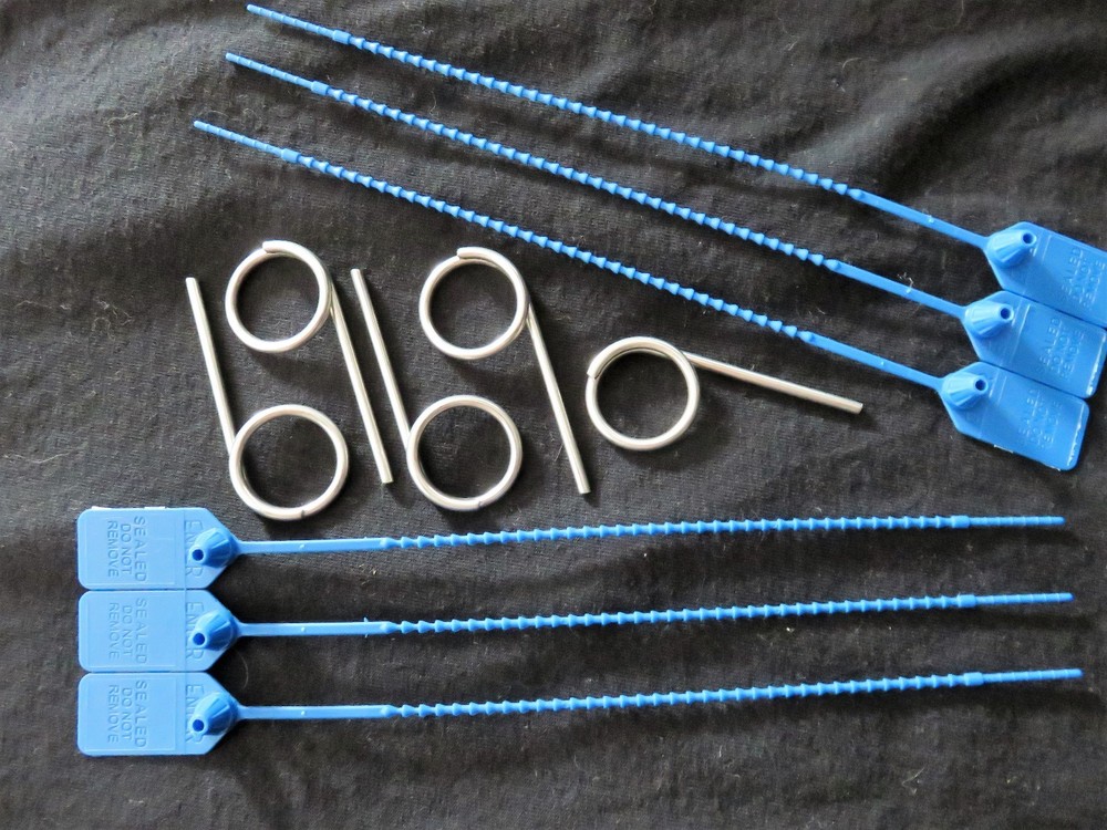 ╰➤ 🔥🧯5-Fire Extinguisher SAFETY PULL PINS & 6-FLAG SEALS🔥🧯