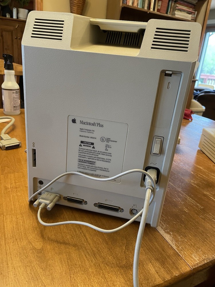 1986 Apple Macintosh Plus Computer With 1986 Apple Hard Disk 20sc