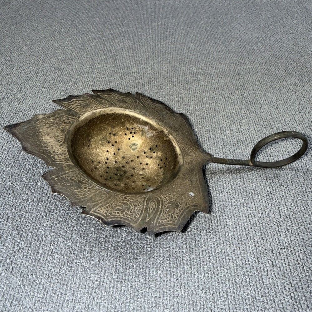 Vintage Silver plated tea strainer maple leaf
