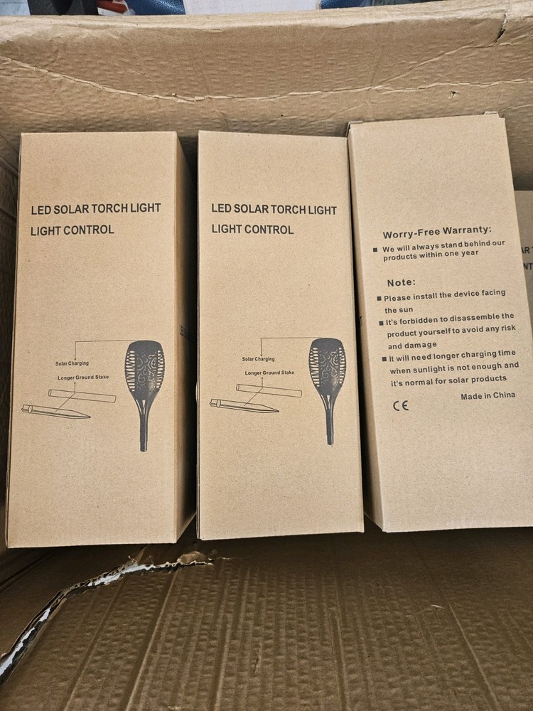 LED Solar Torch Light • 12 LED 10pk