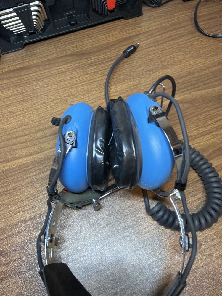 Sigtronics Headset with Microphone and Earpads, Model # S-45, Used