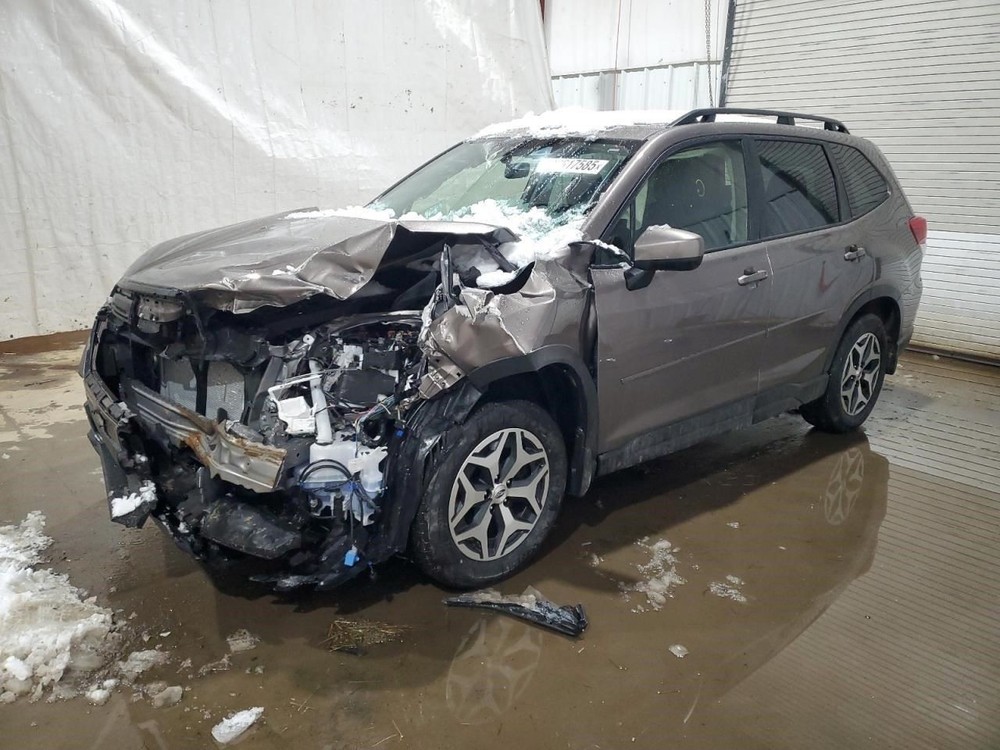 SUBARU FORESTER JACK AND TOOLS KIT