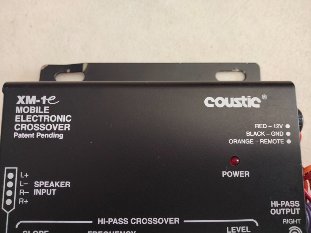 COUSTIC XM-1e Mobile Electronic Crossover Comes W/ Cables