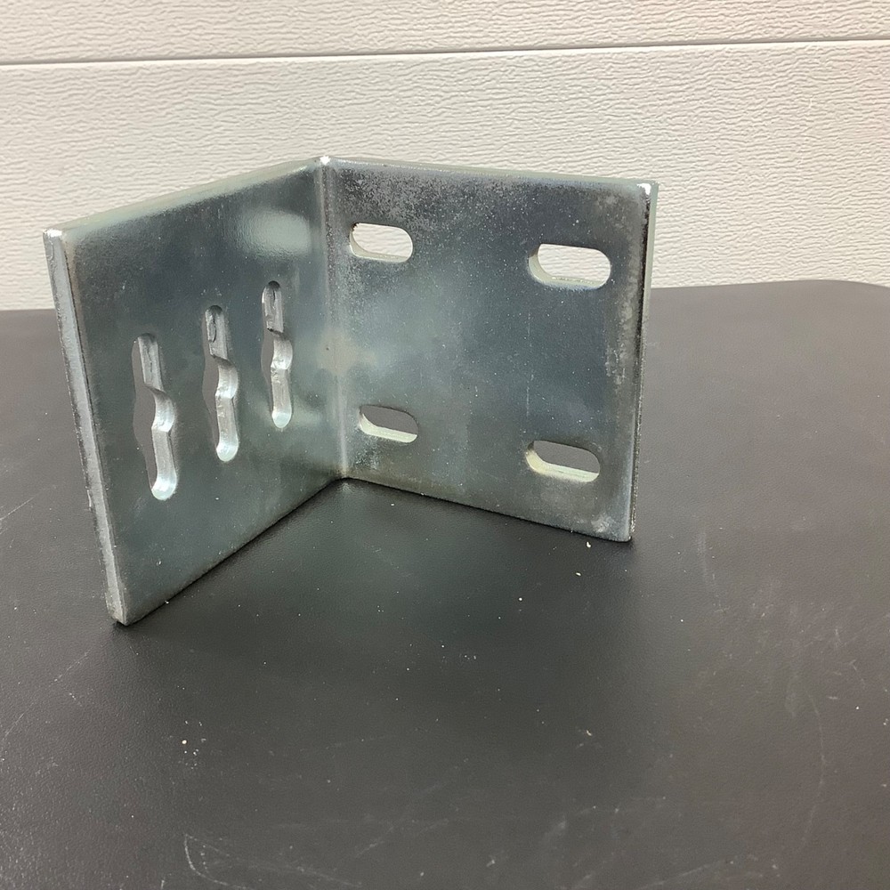 R4630 GTO Linear Cantilevered slide gate chain bracket -1 Bracket Only Available