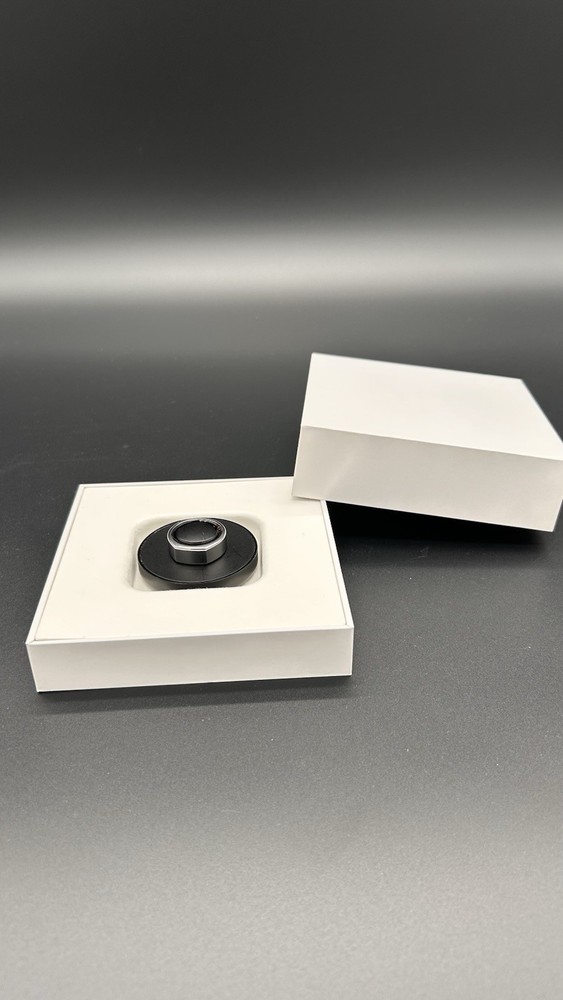 Oura Ring 4 - Silver - Size 7 - Smart Ring-Brand New/Open Box (Read Description)