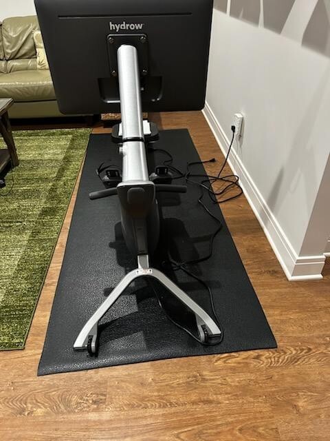 Hydrow Pro Rowing Machine with Immersive 22" HD Rotating Screen