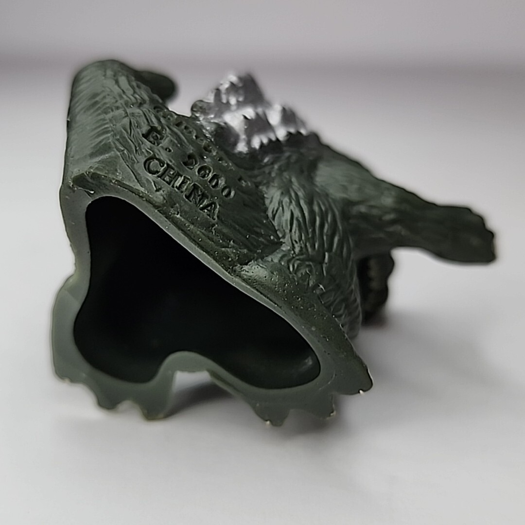 2000 Godzilla 1.5" 1962 Godzilla Finger Puppet Figure Gashapon Toho