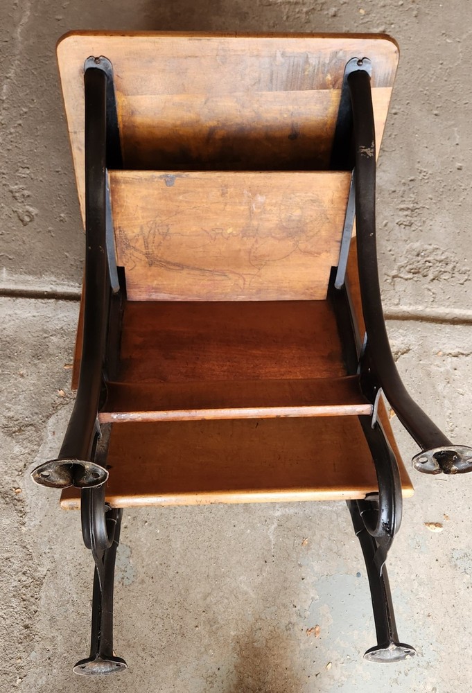 Vintage School Desk Eclipse Version