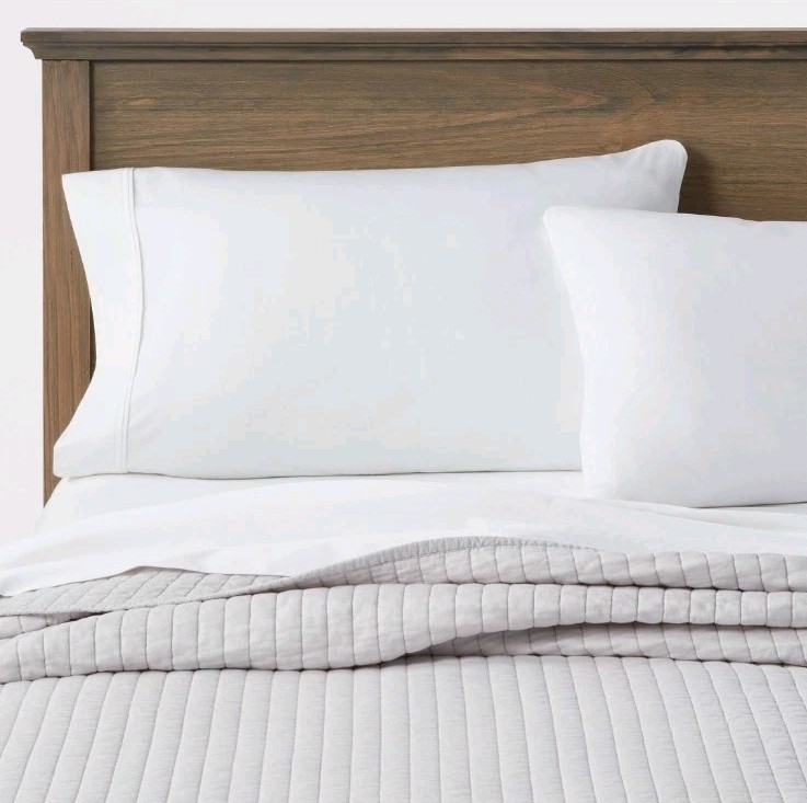 King Washed Cotton Sateen Quilt Light Gray - Threshold