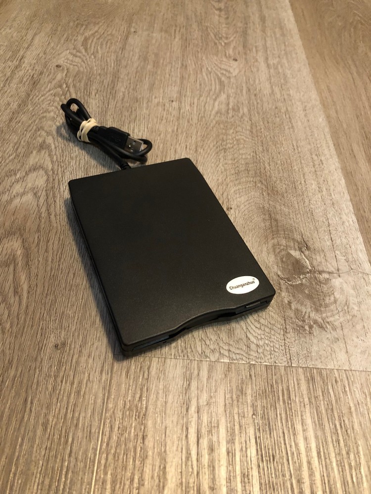 Chuanganzhuo USB External 1.44MB 3.5” Floppy Disk Drive – Windows/Mac Compatible