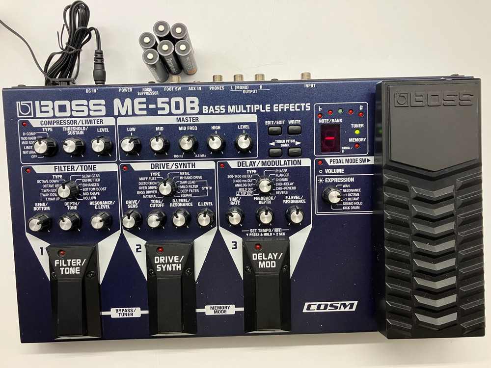 Boss ME-50B Base Multiple Effects 2011 w/Adapter Working C2B7819