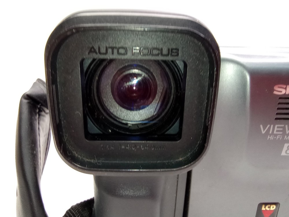 Sharp Viewcam VL-E600U 8mm camcorder (Tested Working) No Battery