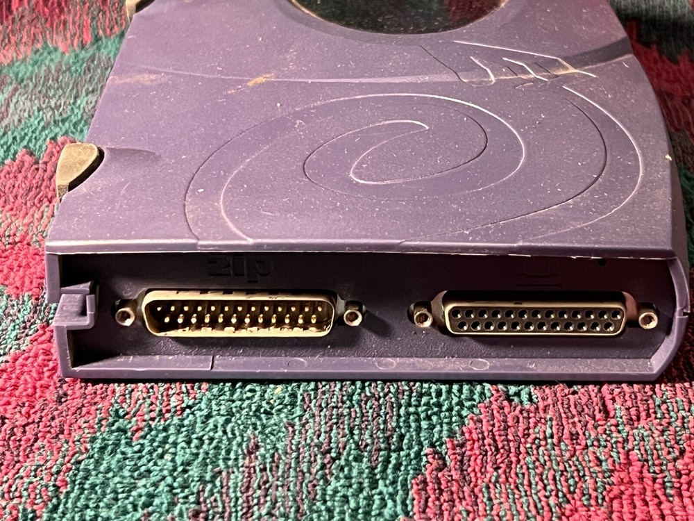 iomega Zip 250 External Drive Z250P Untested