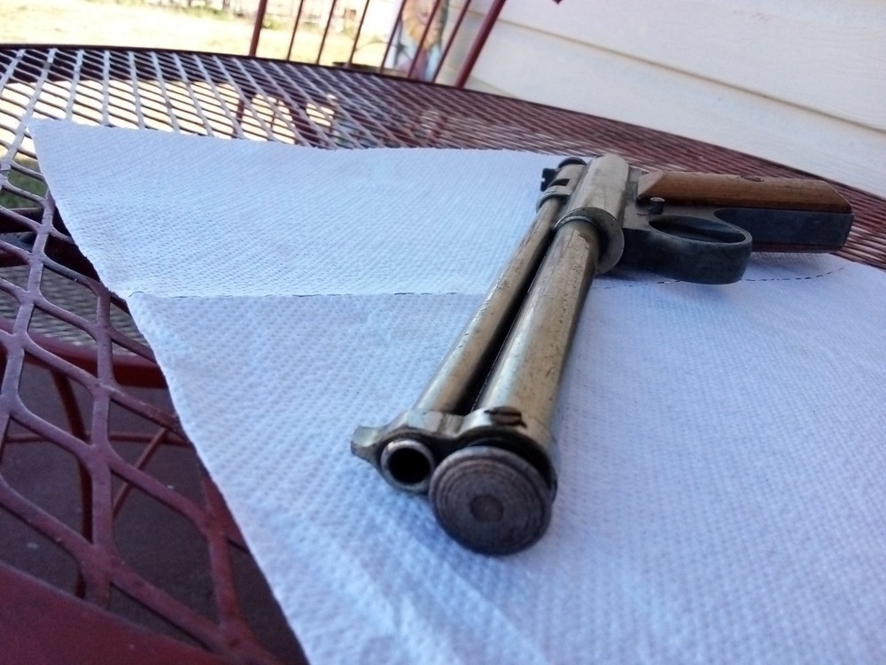 Benjamin Franklin 122 Front Pumping .22 Air Pistol