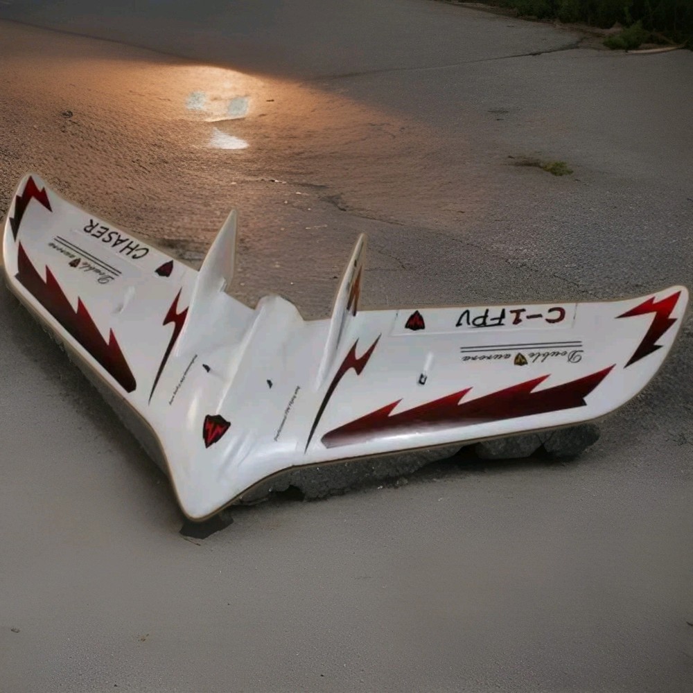 1.2M C-1 Chaser FPV Flying Wing Kit Version 