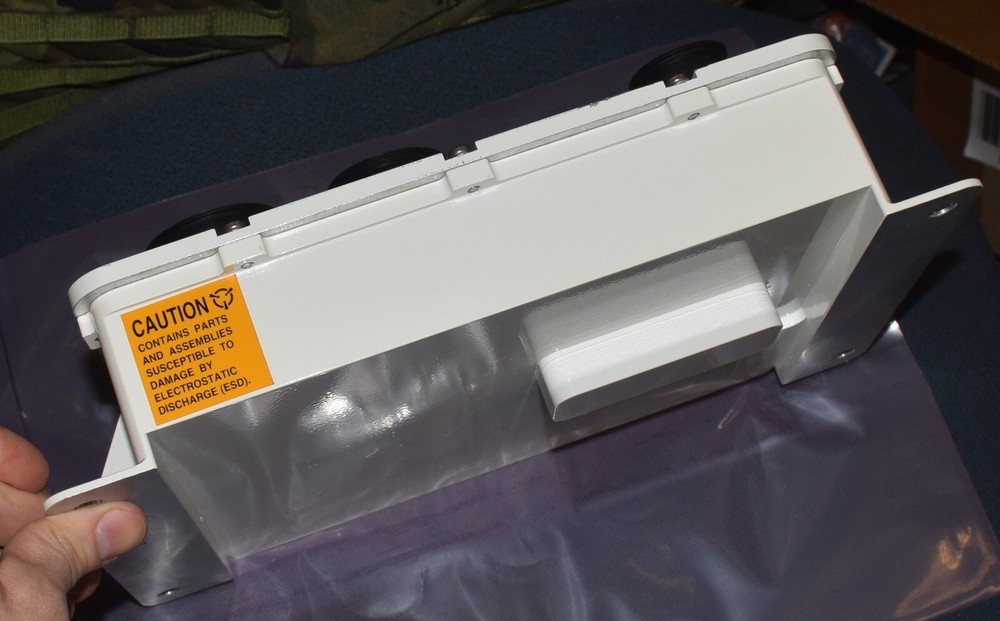 GENERAL DYNAMICS APC POWER PACK INTERFACE PANEL LS1084400 2510-01-645-1815