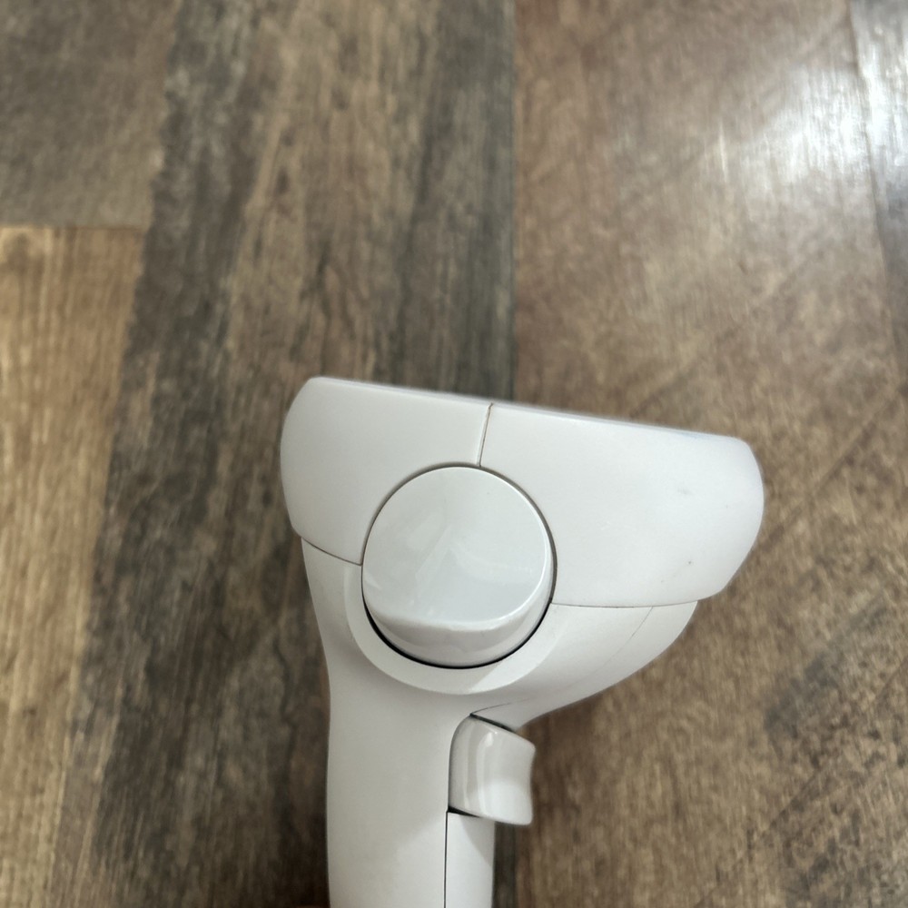 Meta Oculus Quest 2 RIGHT Controller - Great Condition -