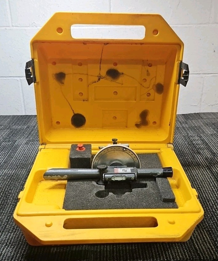 David White Instruments DW-8090 Survey Tool with Hard Case