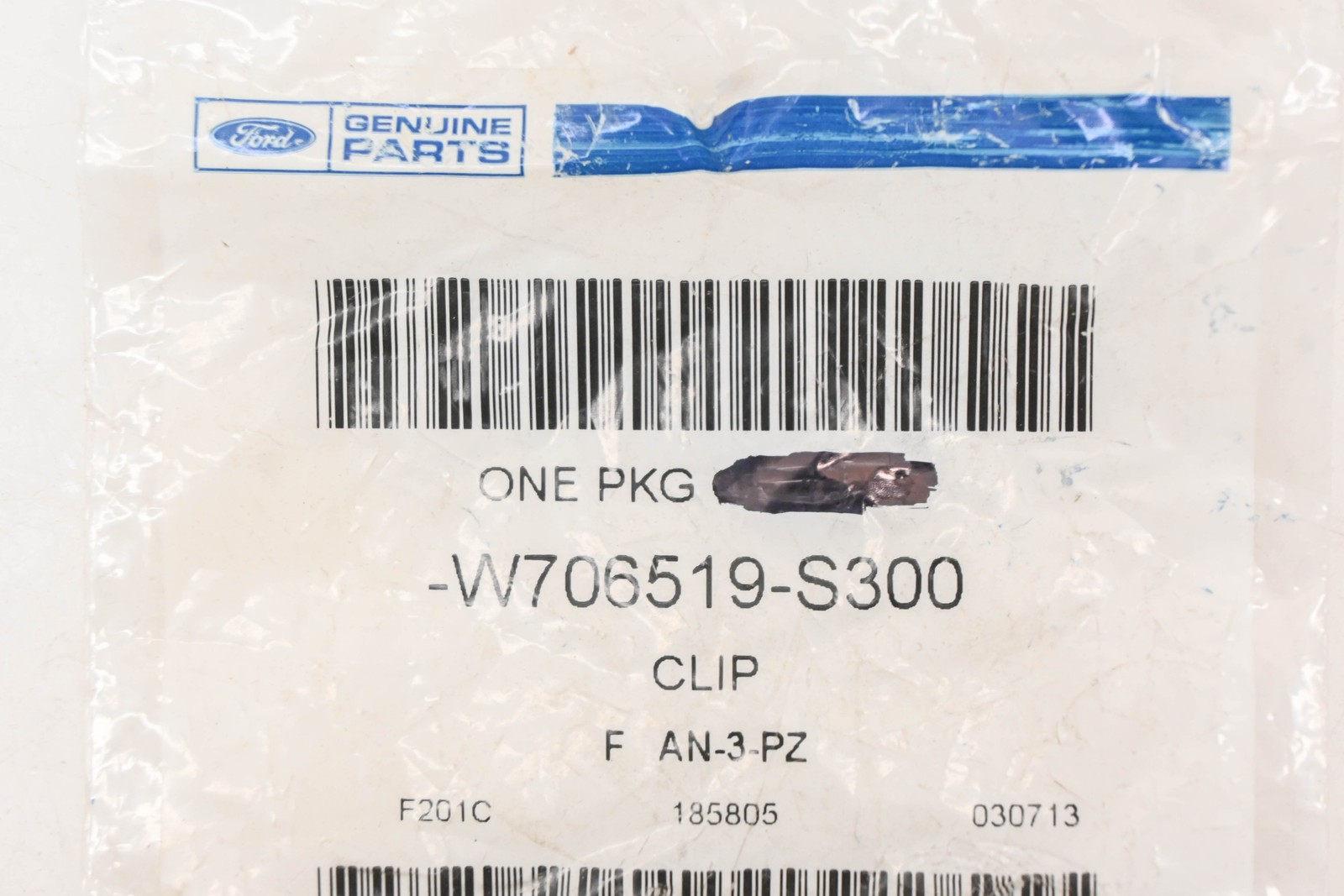 New OEM Ford W706519-S300 Sight Shield Support Clip NOS