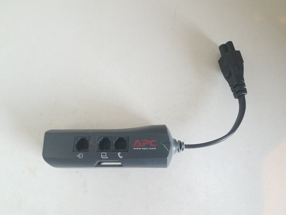 APC PNOTEPRO3 Mobile Surge Protector 2.5 Amps