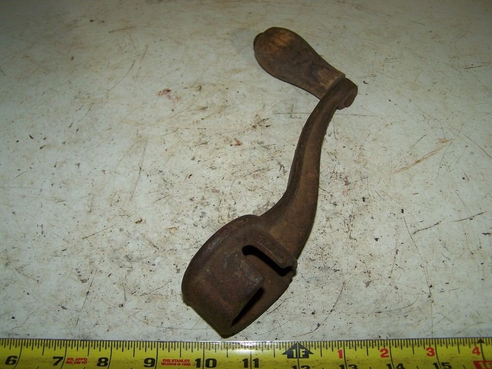 Cast Iron Crank Handle Corn Sheller Grinder Roller Farm Implement 1 5/8" Shaft