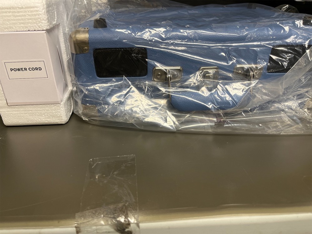 Retro audio portable record player