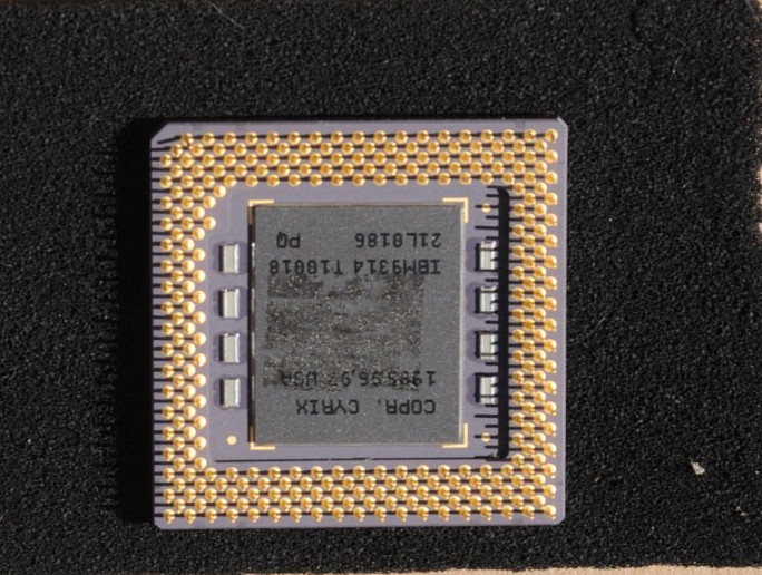 IBM 6x86MX PR233 CPU CHIP, GOLD-CERAMIC PACKAGE, TESTED