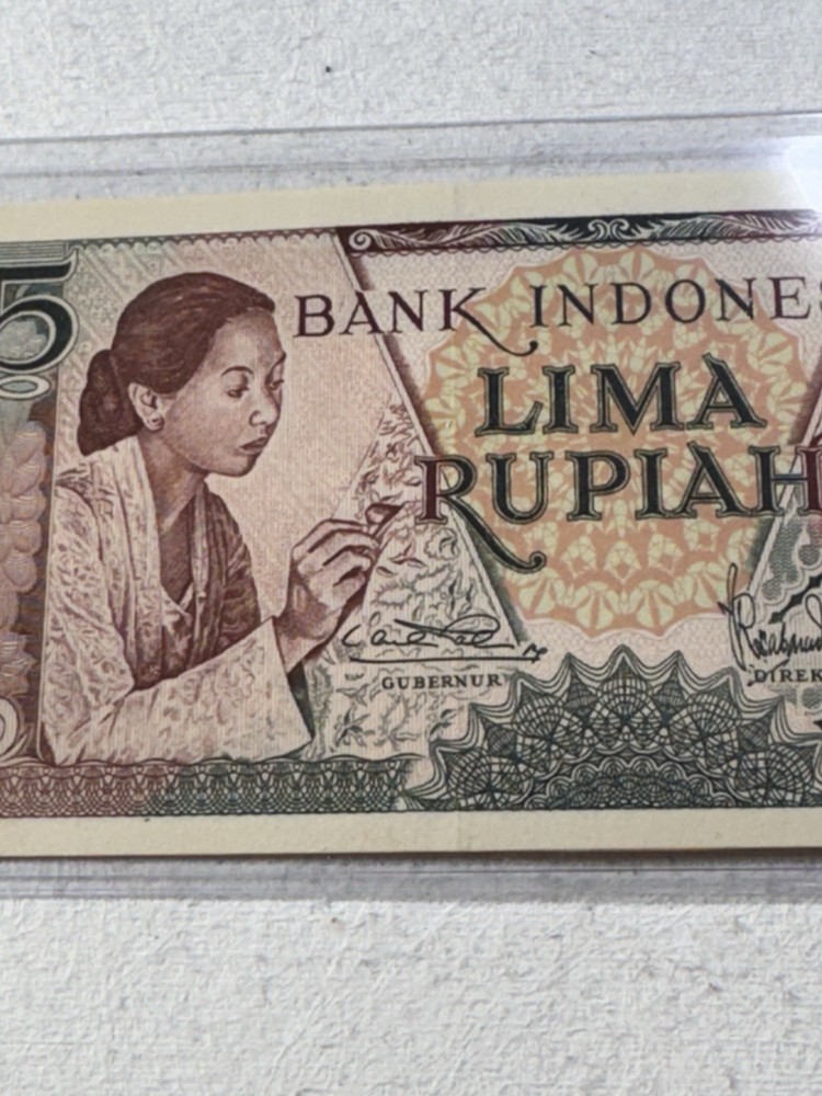 1958 Indonesia 5 Rupiah Banknote P# 55