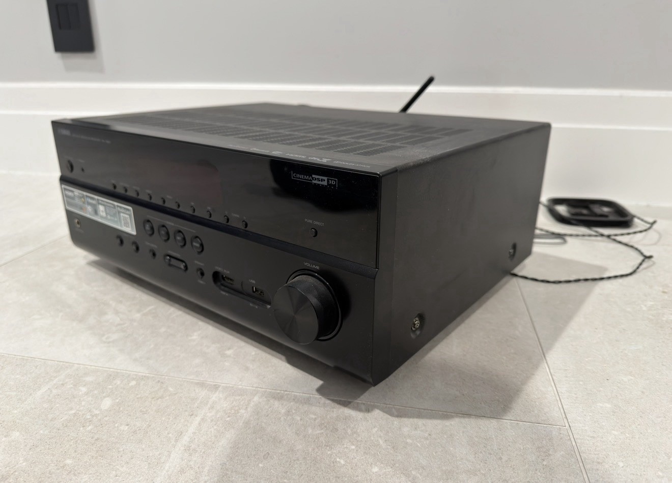 Yamaha RX-V681 AV Receiver 7.2-CHANNEL 4K Ultra HD Bluetooth Dolby Atmos DTS:X