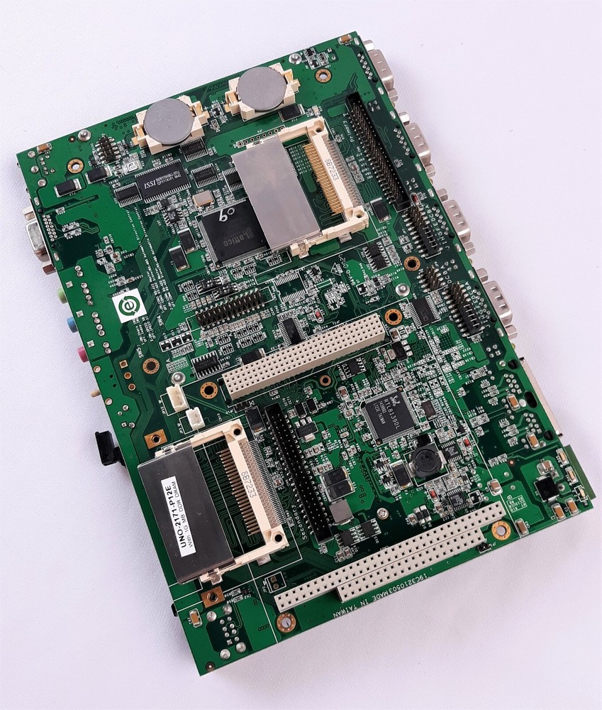 Advantech UNOB-2105CB Carrier Board