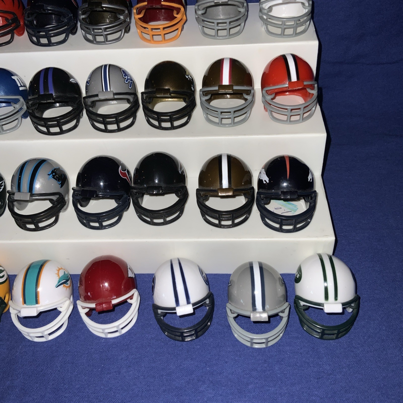 Riddell NFL Mini Plastic Football Helmets Lot of 32 Team Helmets 2014