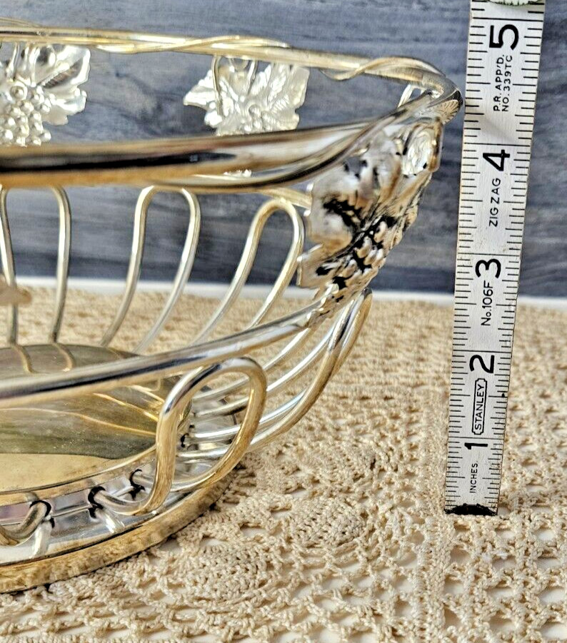 Vintage Studio Silversmiths Wire Fruit Bread Basket Ornate Grape Clusters (read)