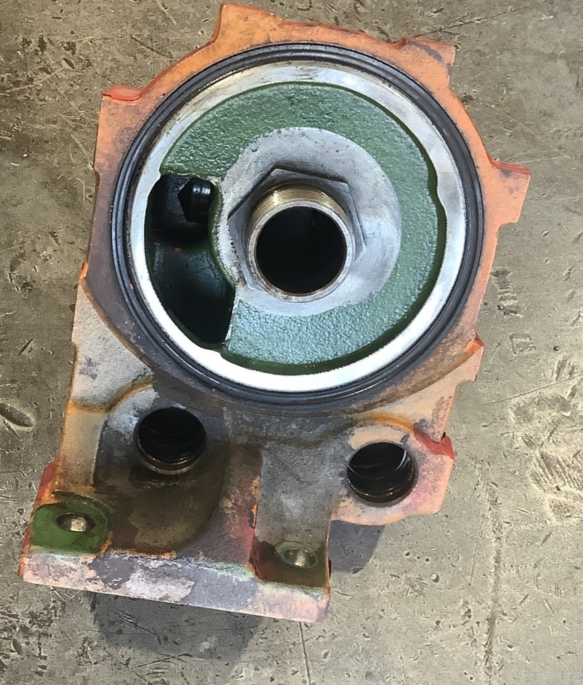 John Deere Engine Oil Filter Base R128694