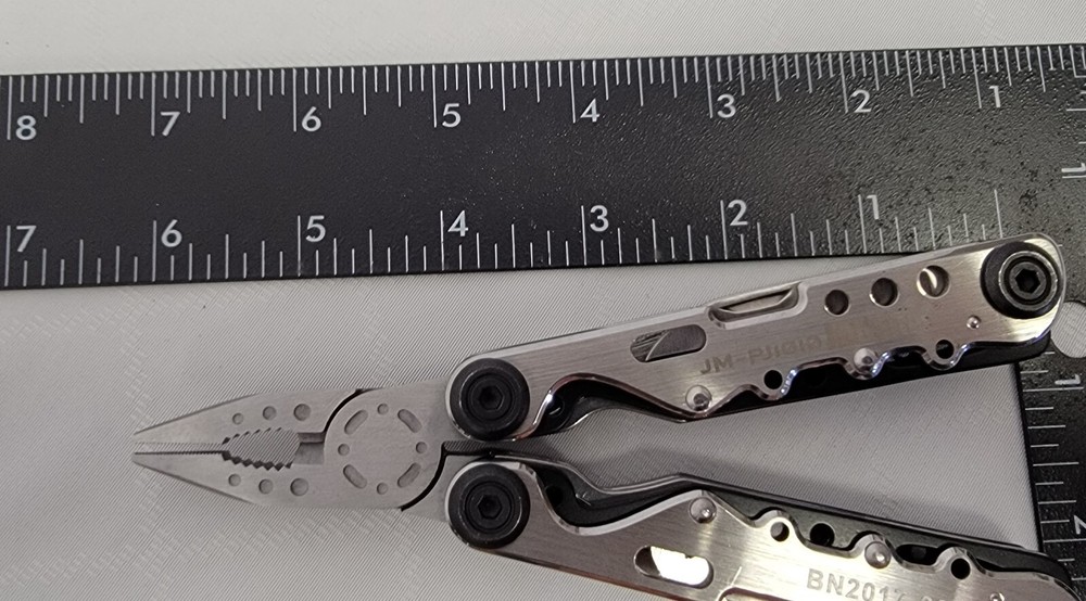 JAKEMY JM-PJ1010 Multi-Tool w/ case