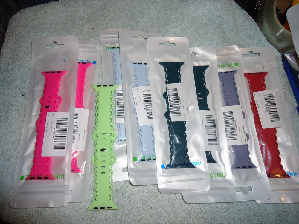 (14) Fitbit Charge Flex Replacement Wristbands Mixed Colors Never Used