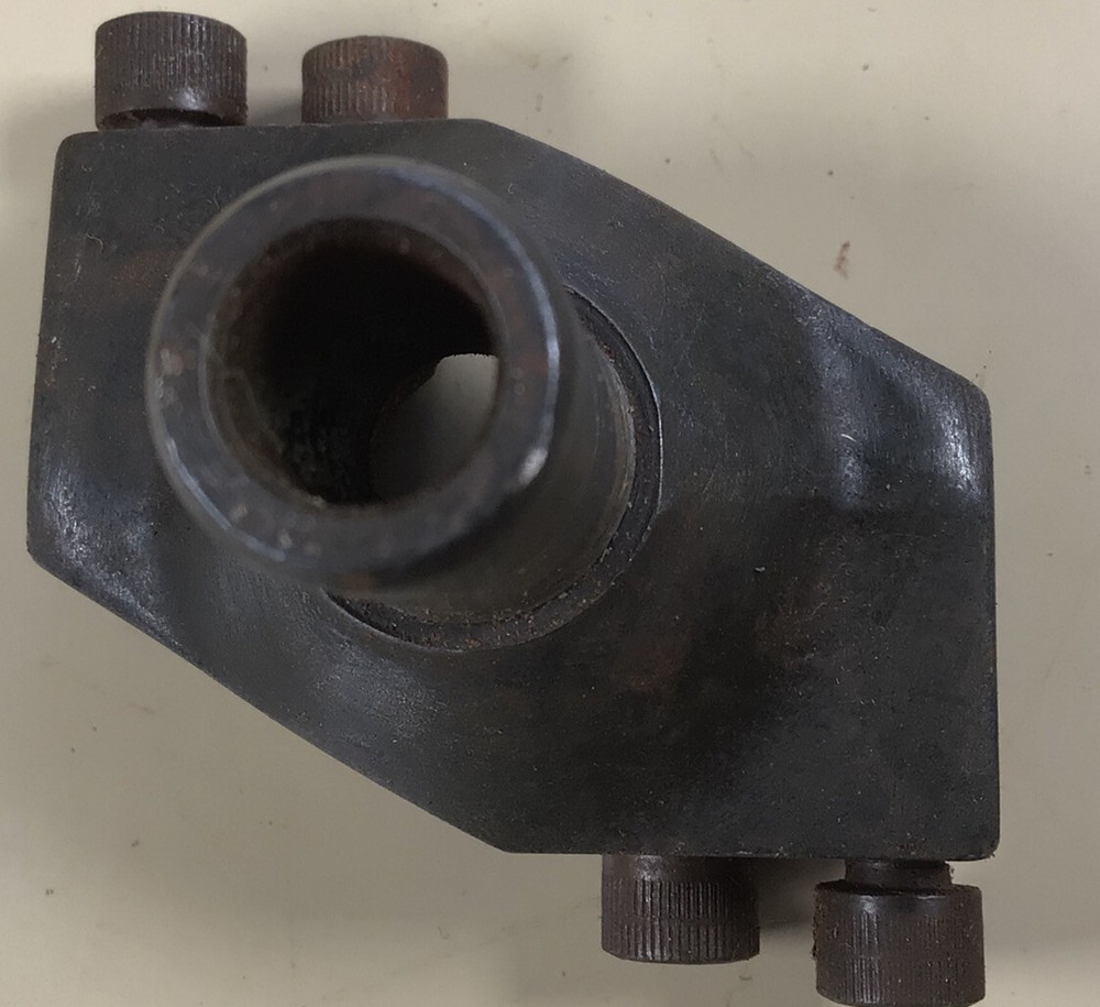 One BROWN & SHARPE TOOL HOLDERS 5/8" SHAANKS #60-100, nice shape