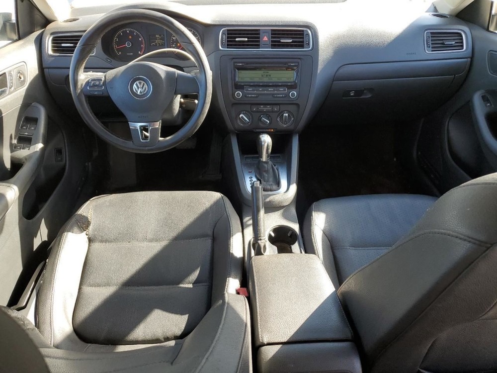 JETTA 2011 Glove Box 4871593