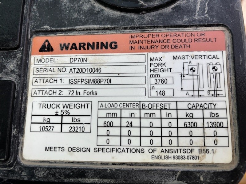 CAT DP70N Forklift