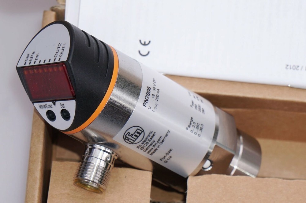 IFM PN7006 Pressure Sensor New #