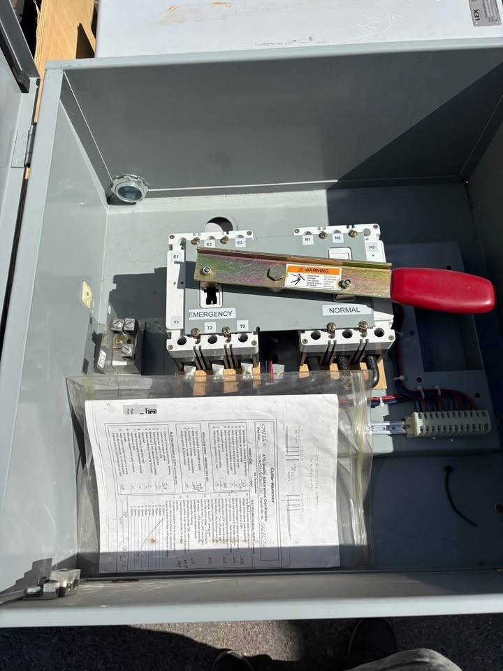 Cutler Hammer Transfer Switch